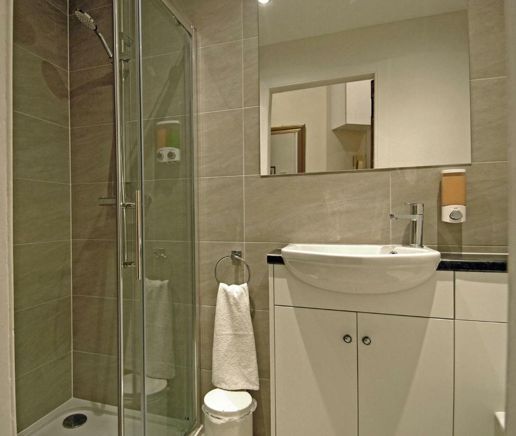 Pitt Street Apartment Beautiful Spacious Apartment Free Parking And Free Sanitizer Edinburgh Exterior photo